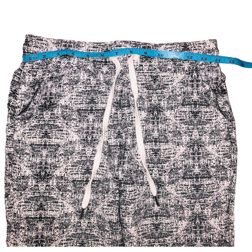 Buff Bunny Joggers Women's L White Black Print Tapered Stretch Lightweight - Picture 6 of 9